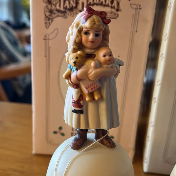 Two 1986 Jan Hagara figurines - Picture 2 of 10